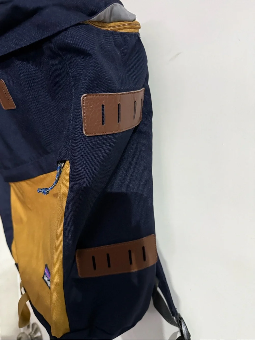 EUC Patagonia Toromiro 22L Pack Navy Yellow Backpack School Work Gym Travel
